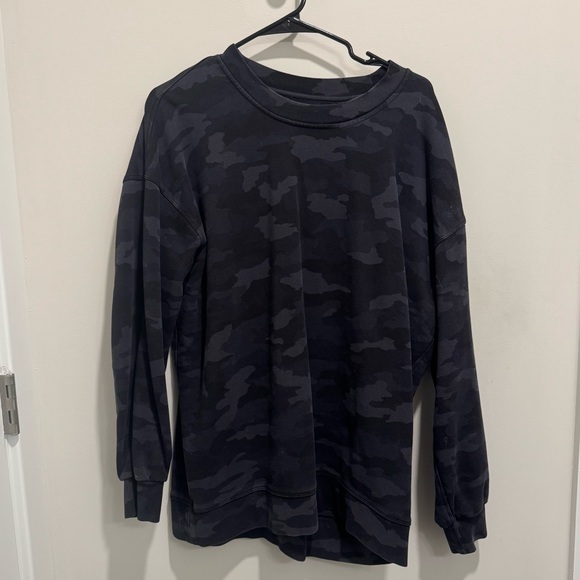 LULULEMON womans oversized CAMO crewneck (French terry) - Picture 1 of 2